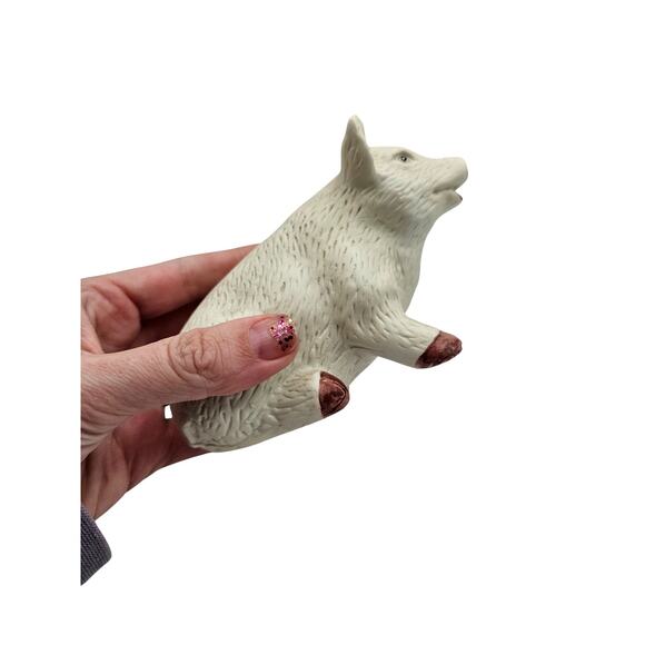 Vintage Bisque Porcelain Pig Piglet Figurine Signed GOT - Picture 7 of 7